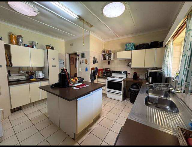 4 BEDROOM HOUSE FOR SALE IN FLORIDA PARK